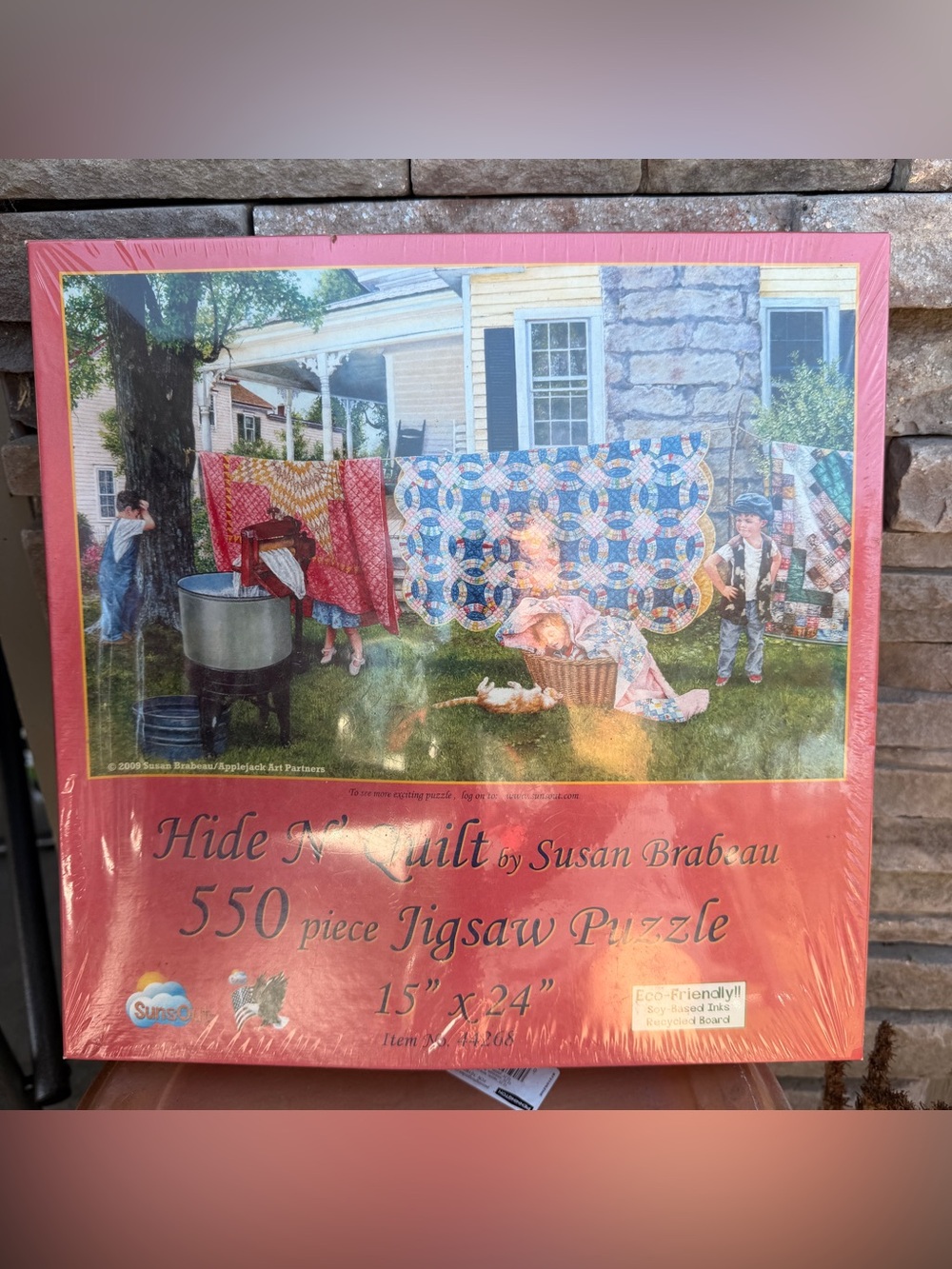 'Hide N' Quilt' 550-Piece Jigsaw Puzzle - Pink